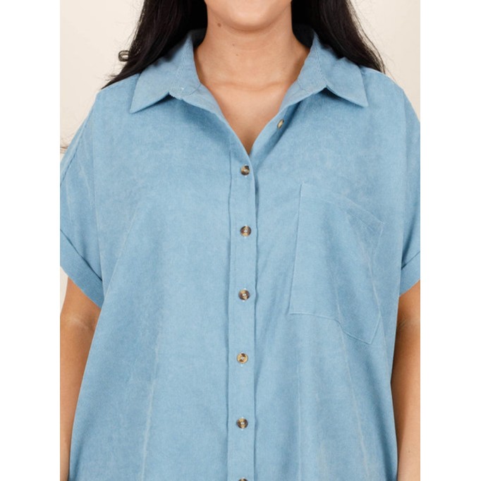Blue patch pocket button loose fitting shirt
