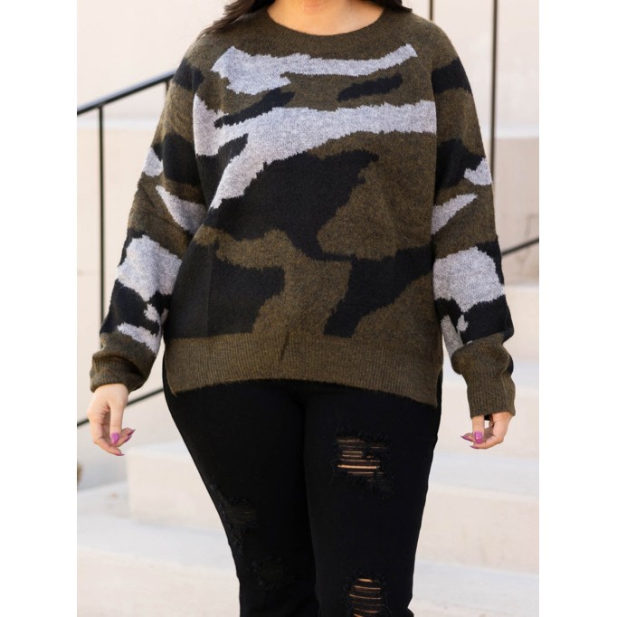 Camo pattern loose knit sweater