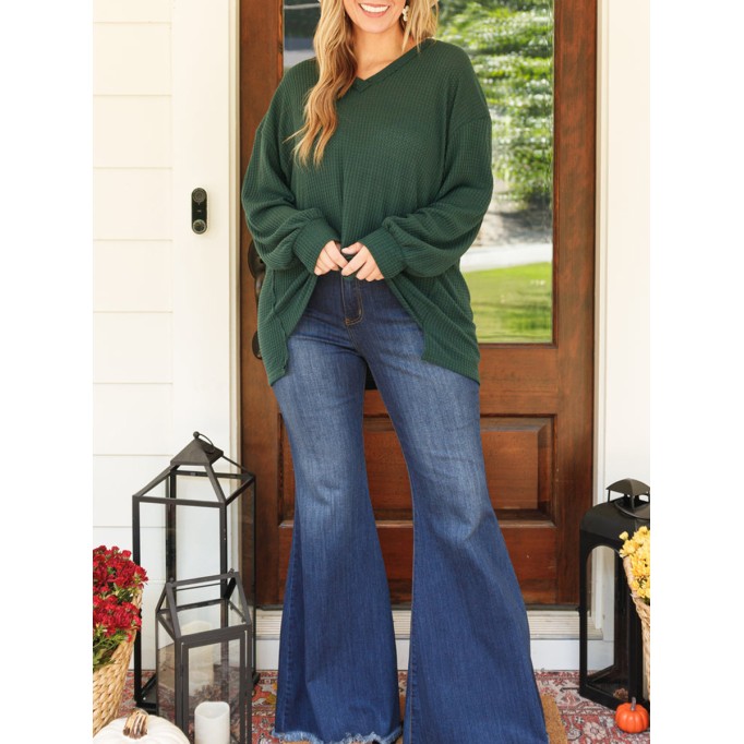 Dark green front short back long lantern sleeve T-shirt