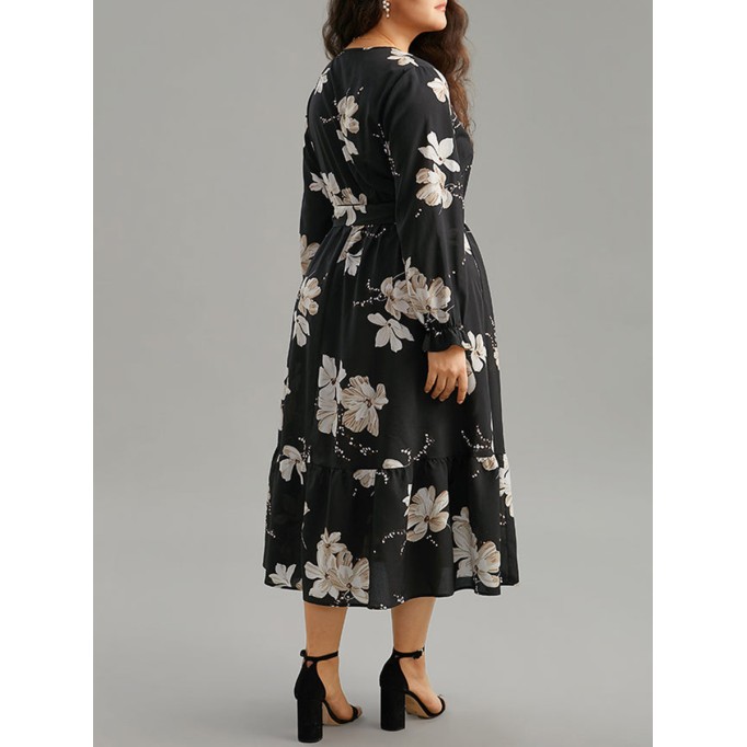Elegant senior waist slimming cross neckline dresses have