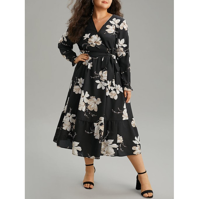 Elegant senior waist slimming cross neckline dresses have