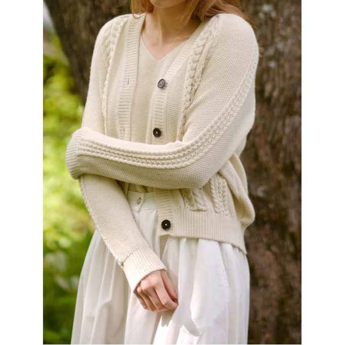 Women's gray white woven wool sweater