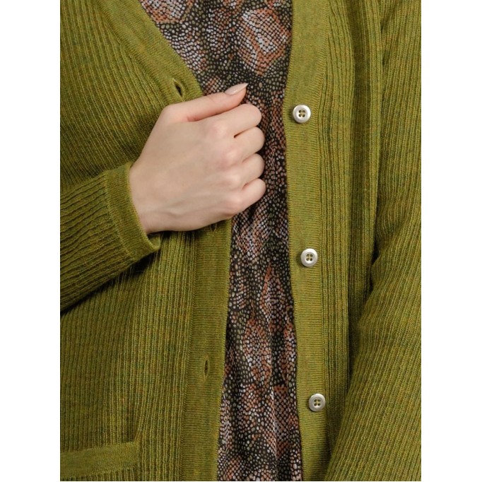 Women's green elegant knitted sweater