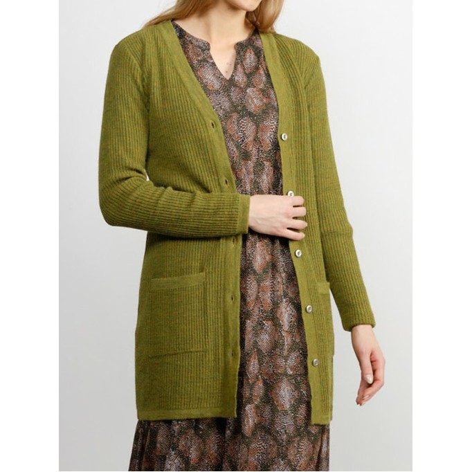 Women's green elegant knitted sweater