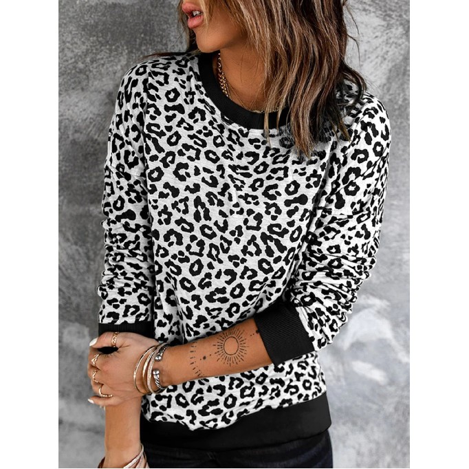 Women's leopard print crew neck sweatshirt