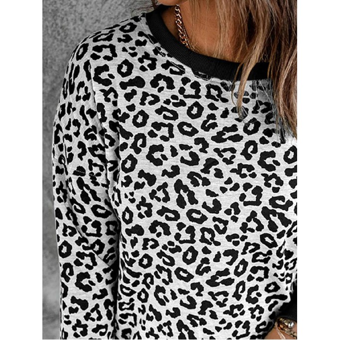 Women's leopard print crew neck sweatshirt