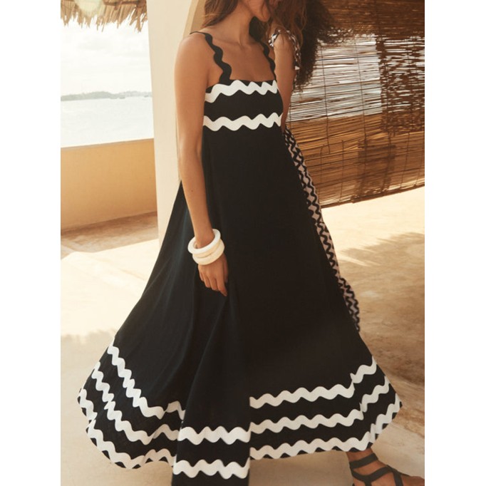 Women's printed holiday dress with yarn-dyed band patchwork