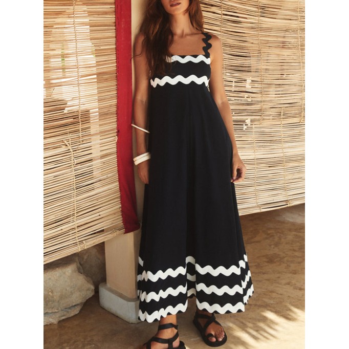 Women's printed holiday dress with yarn-dyed band patchwork