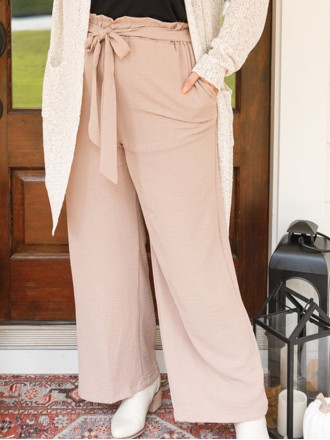 Wood ear edge with belt straight pants